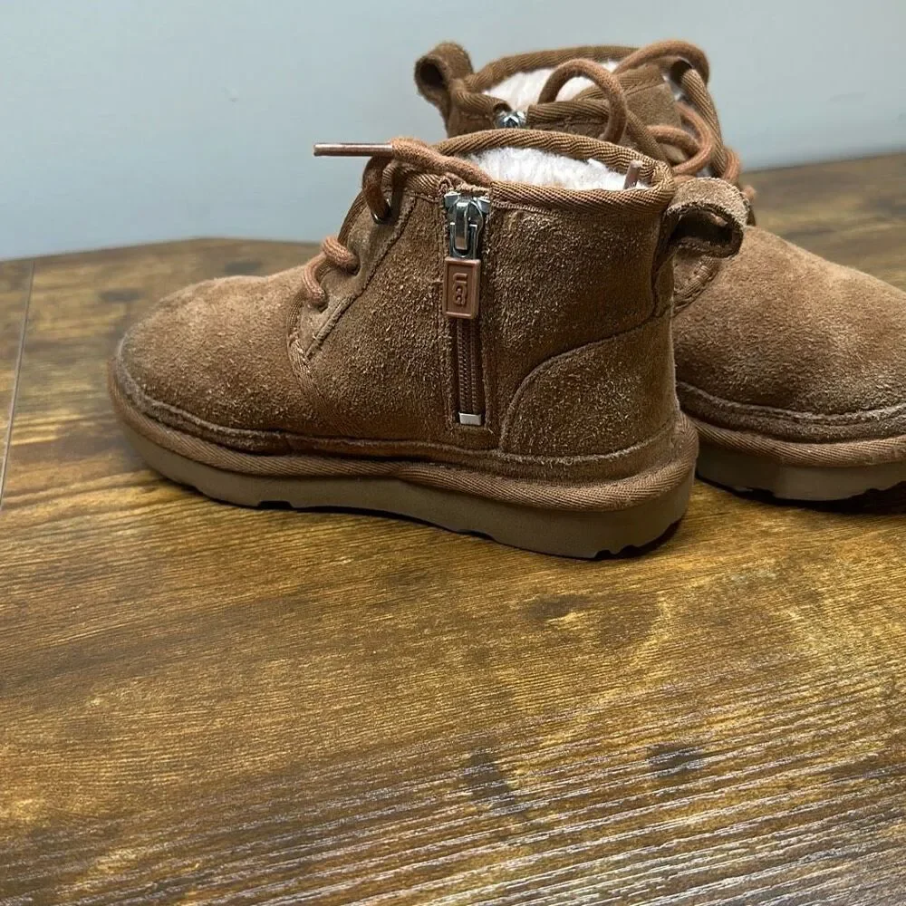 UGG Neumel II Chukka Boot Toddler / Little Kid Chestnut‎ size 11